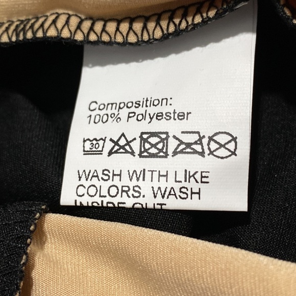 NWT SHEIN || Woman’s nude and black color block body suit size Small / 4 - Picture 5 of 7